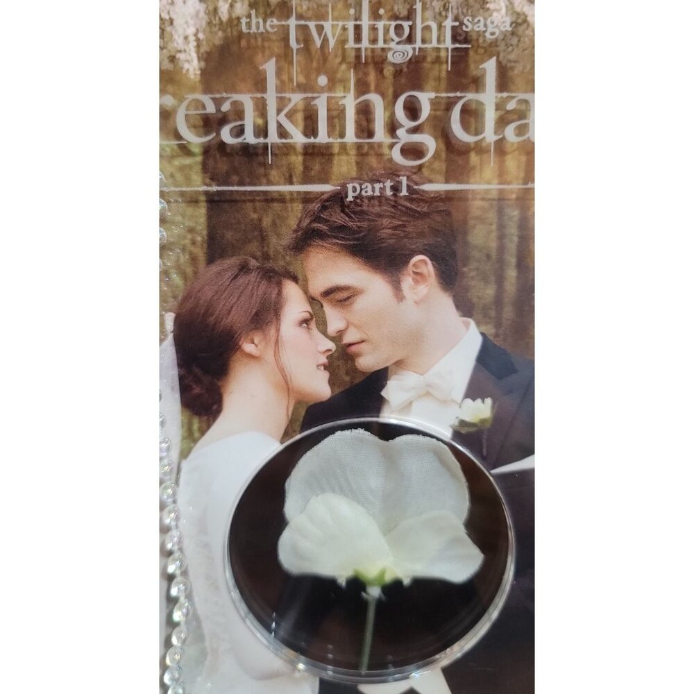 Limited Edition The Twilight Saga: Breaking Dawn - Part 1 Wedding Photo with Mo - Picture 9 of 10